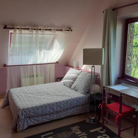 Rouvres  La Grange Des Lisieres Bed & Breakfast エクステリア 写真
