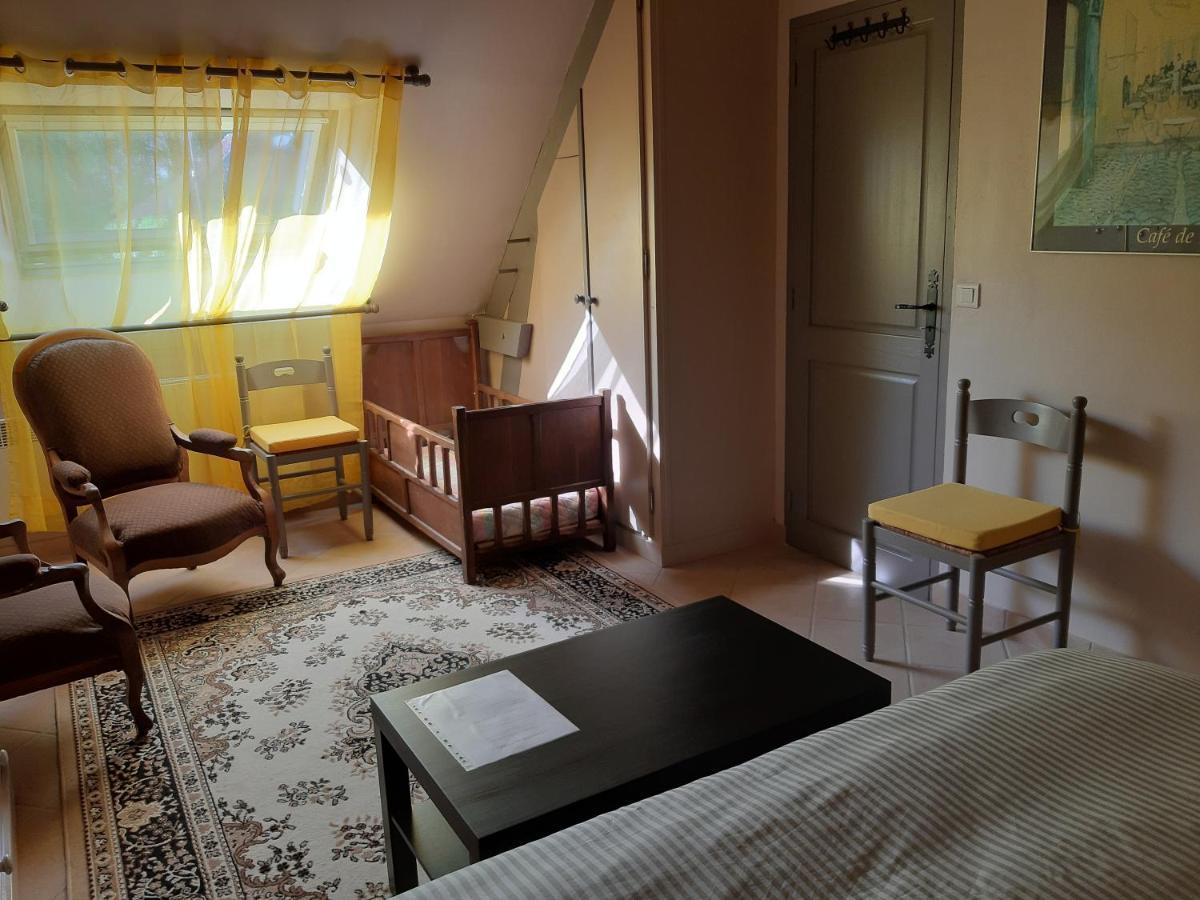 Rouvres  La Grange Des Lisieres Bed & Breakfast エクステリア 写真